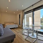 Experience The Loft! Loft 18, Downtown, Near The Lake Free Parking Available